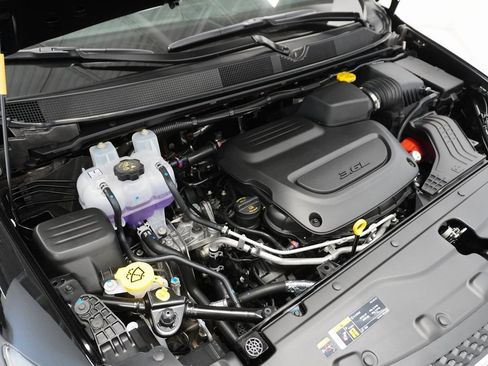 New 2026 Chrysler Voyager LX image 10