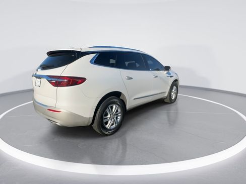 Used 2021 Buick Enclave Essence w/ Sound and Sites Package image 8
