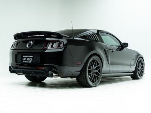 Used 2013 Ford Mustang GT Premium image 12