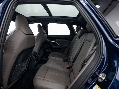 New 2025 Audi Q5 Premium Plus image 18