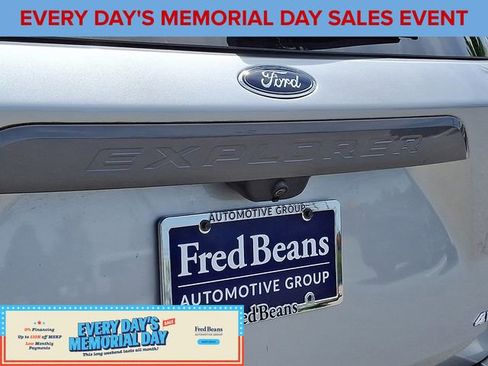 Certified 2022 Ford Explorer XLT w/ Equipment Group 202A AWD/4WD image 31