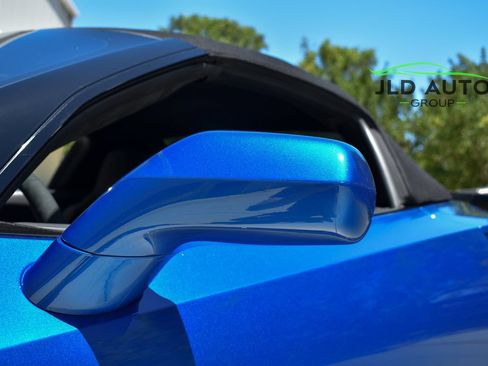 Used 2015 Chevrolet Corvette Z06 w/ 3LZ Preferred Equipment Group RWD image 40