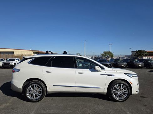 Used 2023 Buick Enclave Premium w/ Experience Buick Package image 8