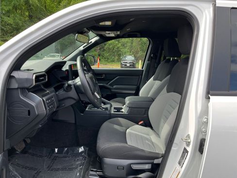 Used 2025 Toyota 4Runner TRD Off-Road AWD/4WD image 27