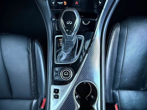 Used 2017 INFINITI Q60 Red Sport 400 image 45