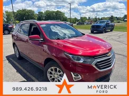 Used 2018 Chevrolet Equinox LT w/ Sun & Infotainment Package FWD image 4