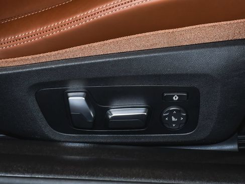 Used 2023 BMW M4 xDrive Competition AWD/4WD image 64