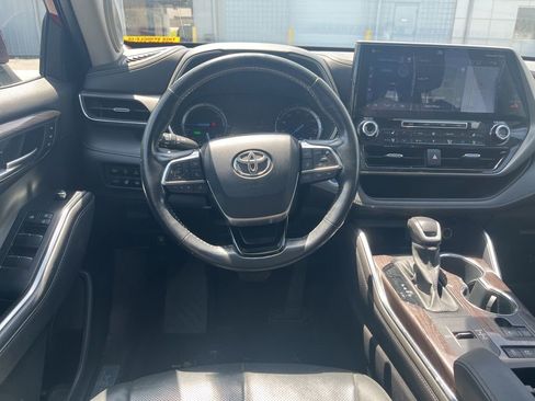 Used 2021 Toyota Highlander Limited AWD/4WD image 27