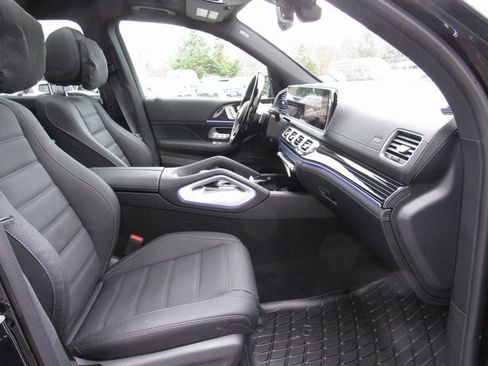 New 2026 Mercedes-Benz GLS 450 4MATIC image 19