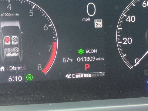 Used 2024 Honda HR-V Sport image 12