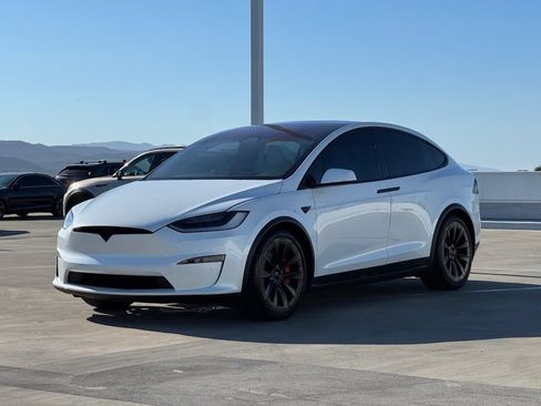 Used 2023 Tesla Model X AWD/4WD image 5