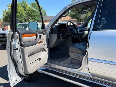 Used 2006 Lexus LX 470 4WD image 68