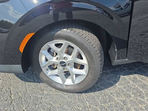Used 2022 Kia Soul LX w/ Technology Package FWD image 32