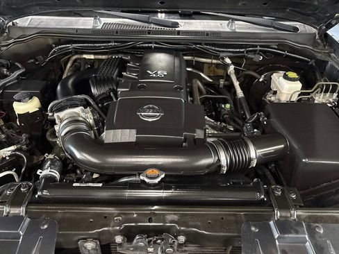 Used 2019 Nissan Frontier PRO-4X image 28