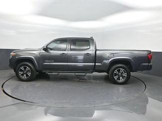 Used 2019 Toyota Tacoma TRD Sport AWD/4WD video 3