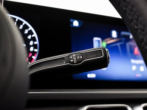 Certified 2025 Mercedes-Benz GLE 450e 4MATIC image 22