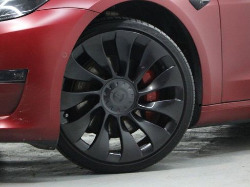 Used 2022 Tesla Model 3 Performance image 3