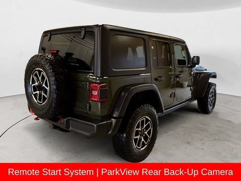 Used 2024 Jeep Wrangler Unlimited Rubicon w/ Convenience Group AWD/4WD image 6