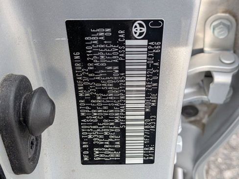 Used 2022 Toyota Corolla LE FWD image 12
