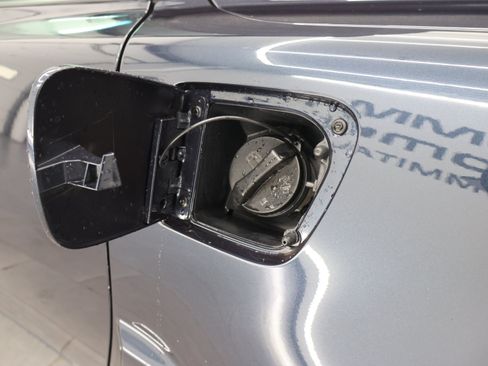 Used 2013 Chevrolet Corvette Grand Sport RWD image 25