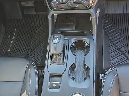 Used 2024 Ford Ranger Lariat w/ FX4 Off-Road Package image 9