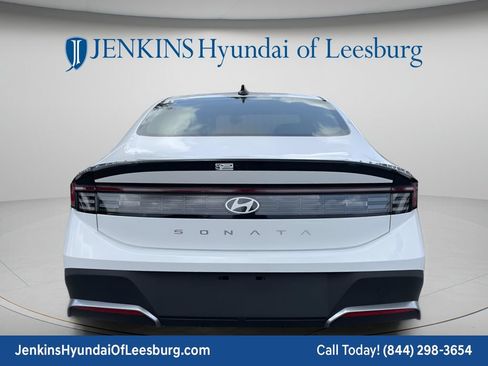 New 2026 Hyundai Sonata SE FWD image 5