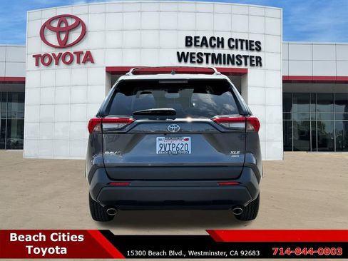 Certified 2025 Toyota RAV4 XLE AWD/4WD image 8