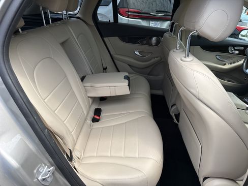 Used 2020 Mercedes-Benz GLC 300 w/ Parking Assistance Package image 30