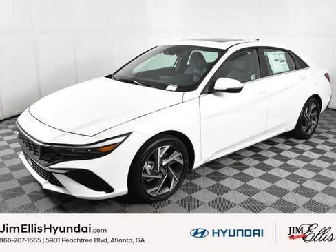 New 2025 Hyundai Elantra Limited w/ Cargo Package image 3