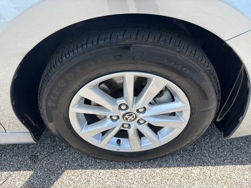 Used 2025 Toyota Camry LE w/ Convenience Package FWD image 13