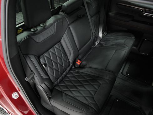 New 2025 GMC Sierra 1500 AT4 w/ AT4 Premium Package image 17