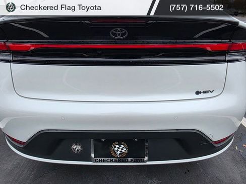 Used 2023 Toyota Prius LE image 7