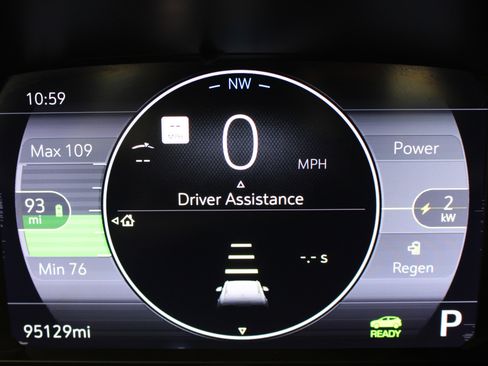 Used 2022 Chevrolet Bolt EUV Premier w/ Launch Edition FWD image 13