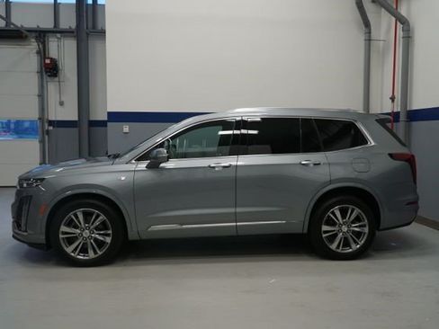 Certified 2023 Cadillac XT6 Premium Luxury w/ Technology Package AWD/4WD image 2