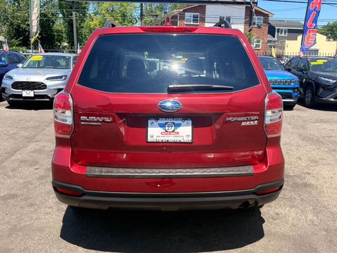 Used 2016 Subaru Forester 2.5i Premium w/ All-Weather Package AWD/4WD image 6