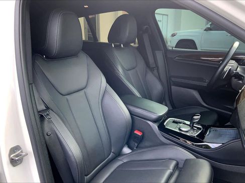 Used 2022 BMW X4 xDrive30i w/ Premium Package 2 image 8