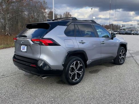 Used 2022 Toyota RAV4 XSE w/ Weather Package image 9