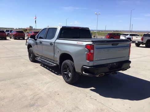 Used 2024 Chevrolet Silverado 1500 LT Trail Boss w/ Convenience Package II AWD/4WD image 3