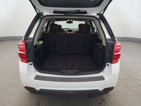 Used 2017 Chevrolet Equinox LS image 29