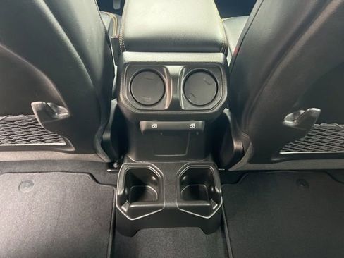 New 2025 Jeep Gladiator Sport image 20