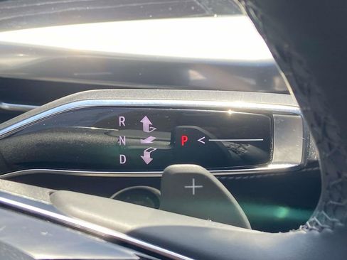 Certified 2025 Cadillac Escalade Sport AWD/4WD image 27
