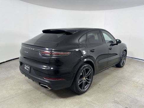 Certified 2022 Porsche Cayenne Coupe AWD/4WD image 7