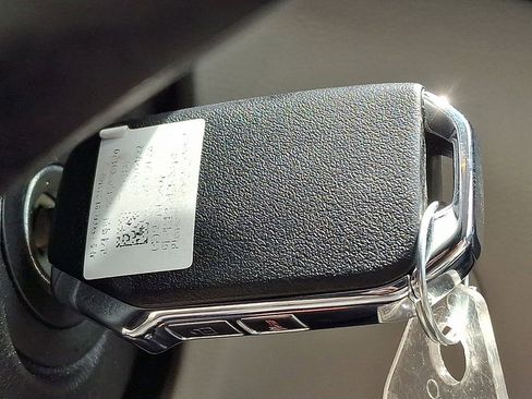 Used 2025 Kia Soul LX FWD image 23