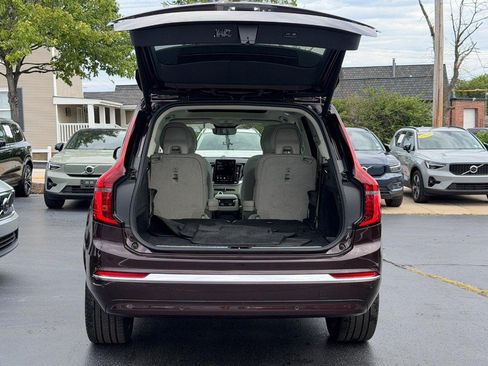 Used 2025 Volvo XC90 T8 Ultra AWD/4WD image 5