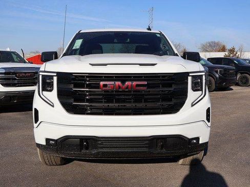 New 2026 GMC Sierra 1500 Elevation image 2