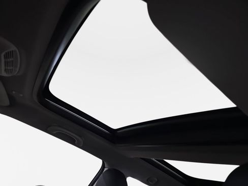 Used 2024 MINI Cooper SE image 29