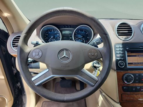 Used 2009 Mercedes-Benz GL 450 4MATIC image 8