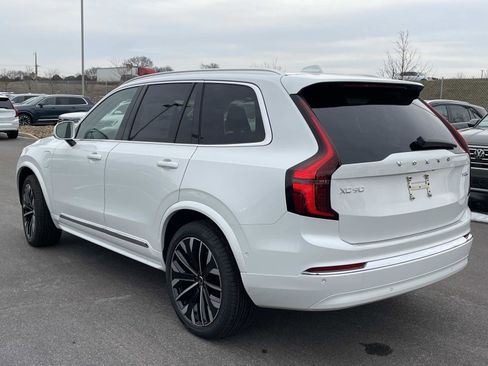 New 2026 Volvo XC90 T8 Plus w/ Protection Package Premier image 5