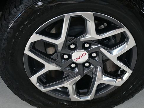 Used 2023 GMC Sierra 1500 SLT w/ SLT Premium Package image 19