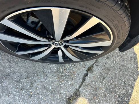 Used 2021 Nissan Altima 2.5 SR FWD image 13